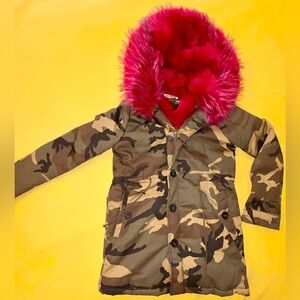 K.ZEEL Woman’s Jacket S, Camo Green Georgina Faux Fur Parka FUCHSIA NRAND NEW